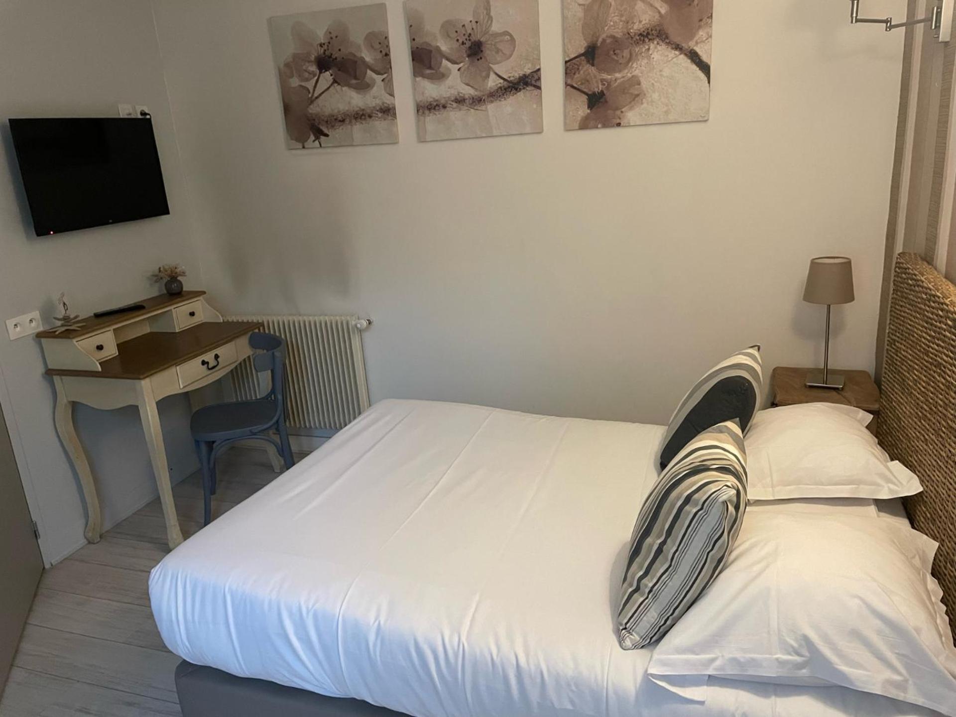 Hotel Des Falaises Villers-sur-Mer Phòng bức ảnh